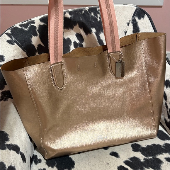 #59 COACH - Picture 1 of 1